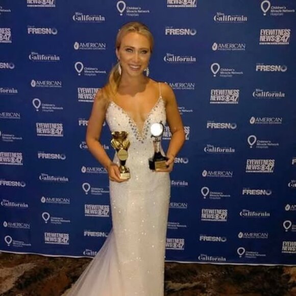 Sherri Hill white pageant and prom dress - Size 2 - Picture 2 of 5